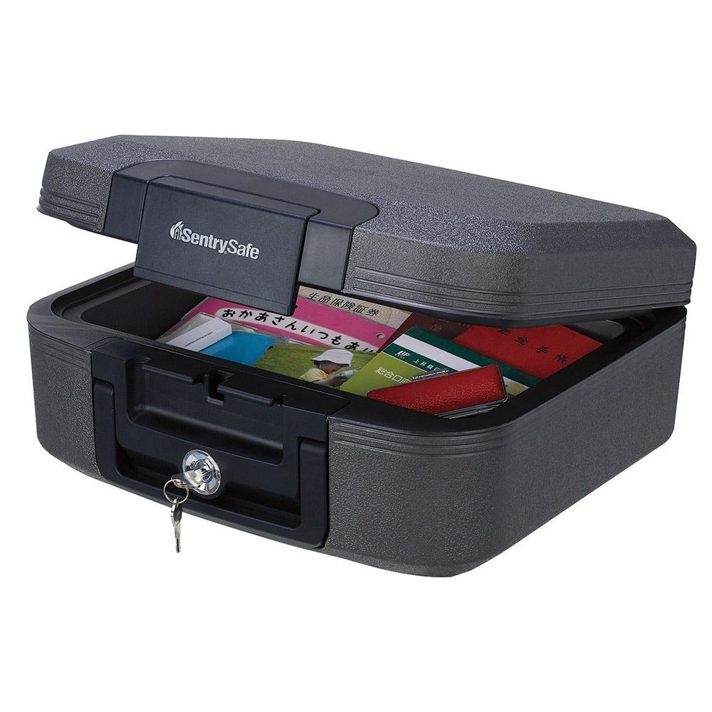 セントリー ポータブル耐火・防水保管庫 CHW20101, チャコールグレー, 容量：約7.8L