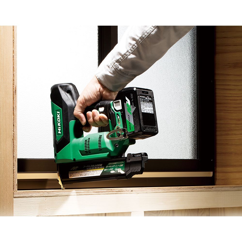 ハイコーキ　HIKOKI ３６Ｖ仕上釘打機（蓄電池１個、充電器付き） NT3640DA (XPZ), グリーン, NT3640DA (XPZ)
