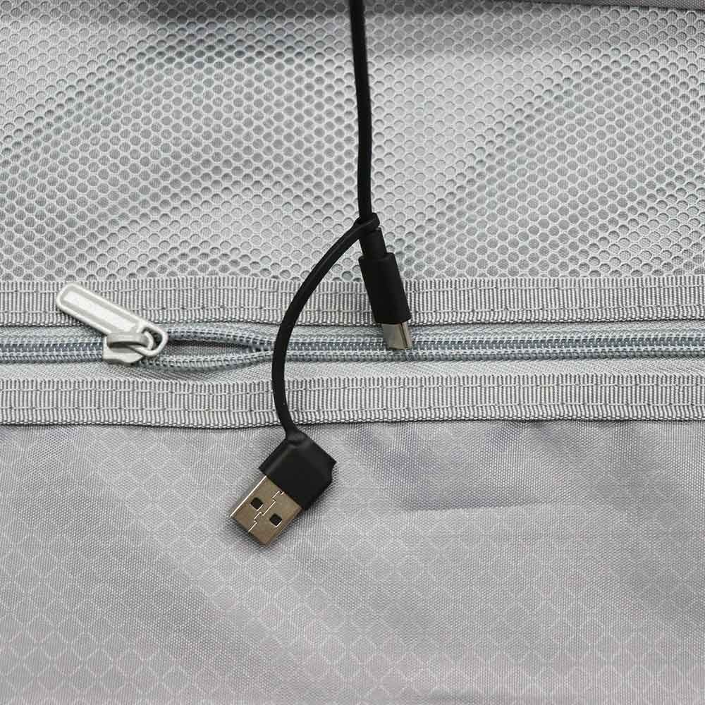 ＵＳＢポート付きキャリーケース　Ｍサイズ, ブラック, M